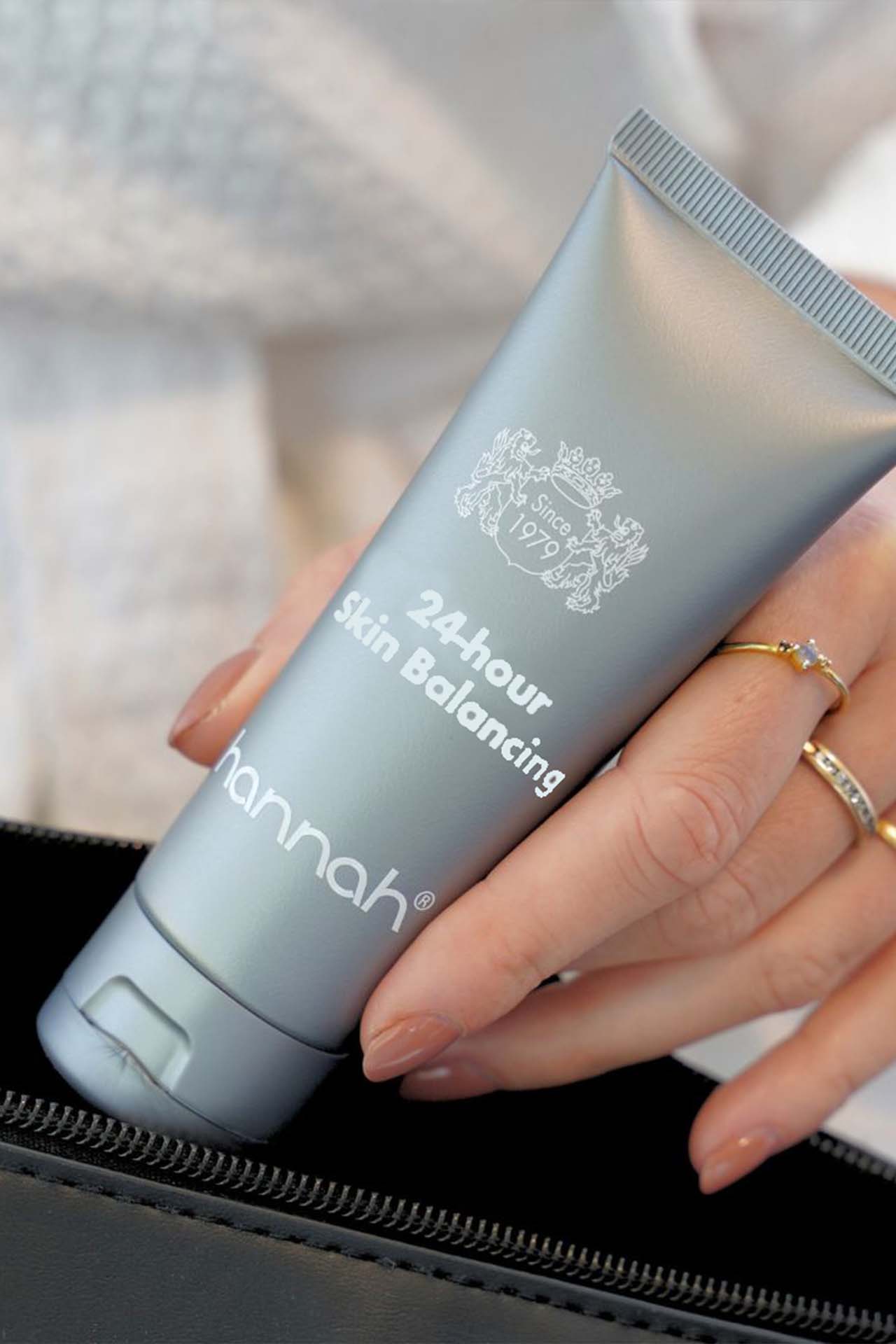 hannah 24-Hour Skin Balancing crème de-ultieme-hannah-creme