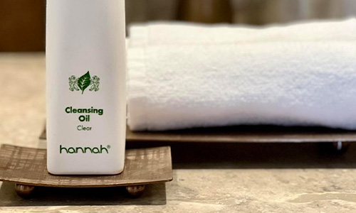 Reinig jouw huid met de hannah Cleansing Oil hannah cleansing oil
