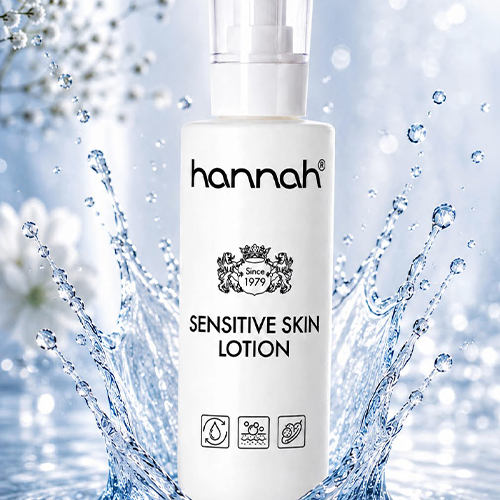 hannah Sensitive Skin Lotion in helderwater splashes met een zachte blauwe gloed